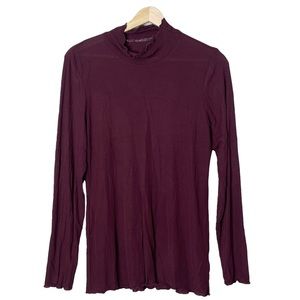 T TAHARI Turtleneck Lettuce Edge Ribbed Knit Top in Bourgogne